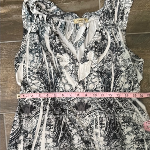 ONE WORLD Black and White Sleeveless V-Neck Sundress - Picture 7 of 8